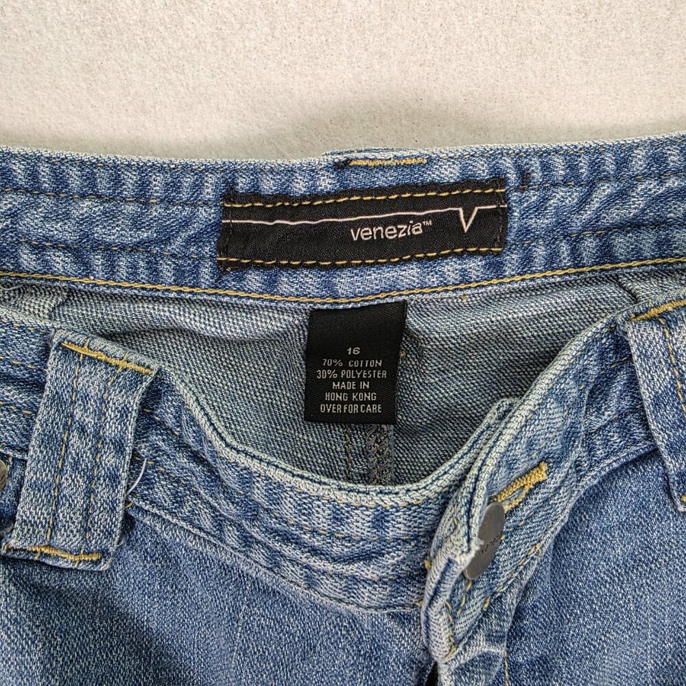 Venezia Bermuda Shorts Women’s 16 Blue Denim Stretch Mid Rise Button Flap Pocket - Picture 4 of 7